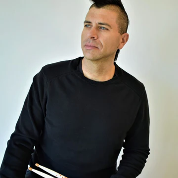 Jeremy Radawiec avec des baguettes Vikory